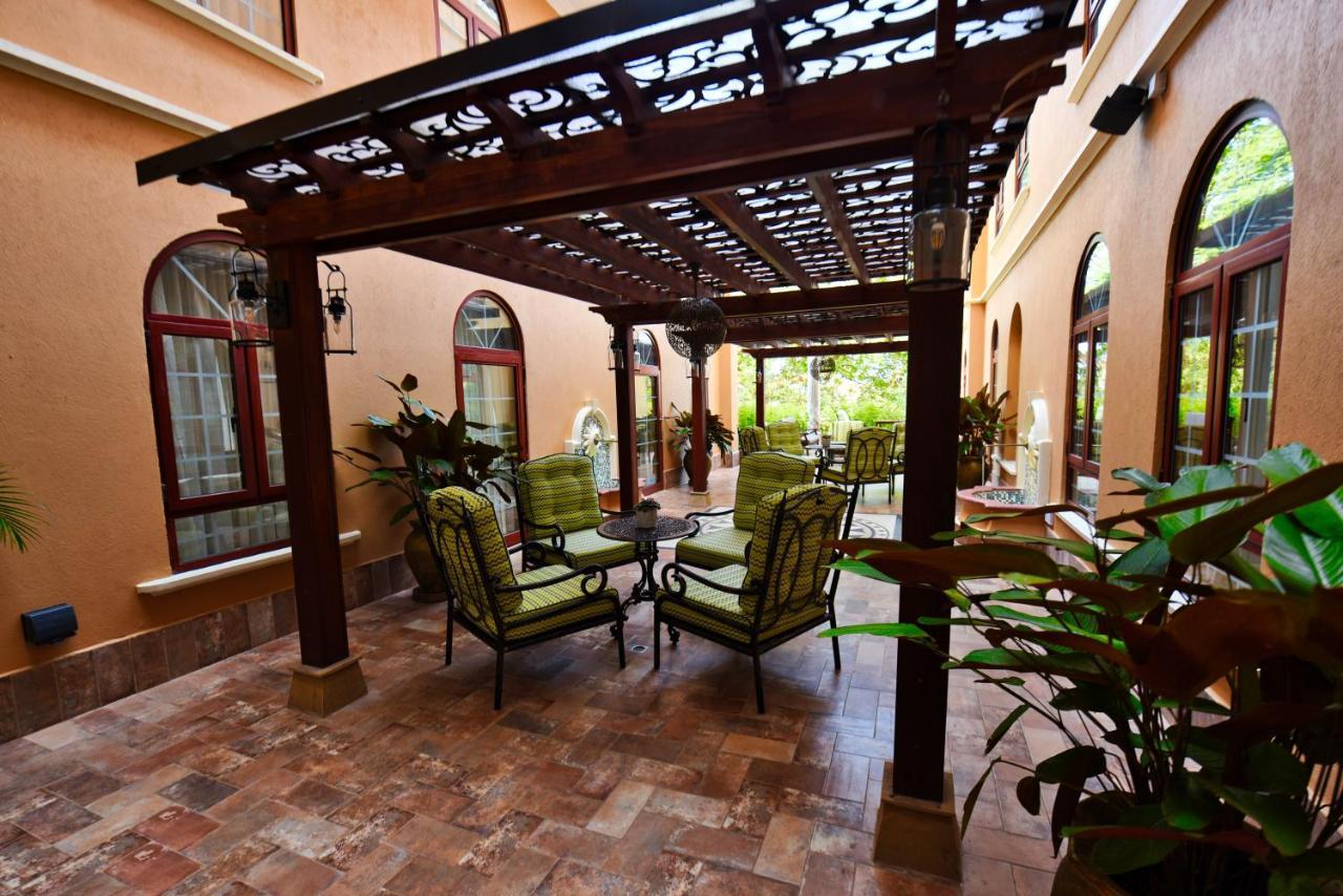 Casa Solada Hotel Kampala Exterior photo